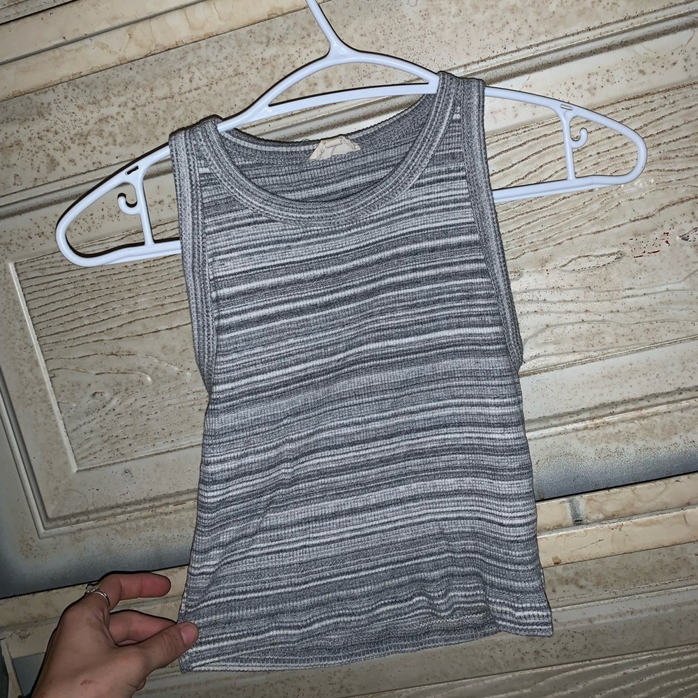 wilfred free halter crop top! - Picture 1 of 1
